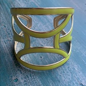 Fun yellow enamel bracelet 🦋 3/$25